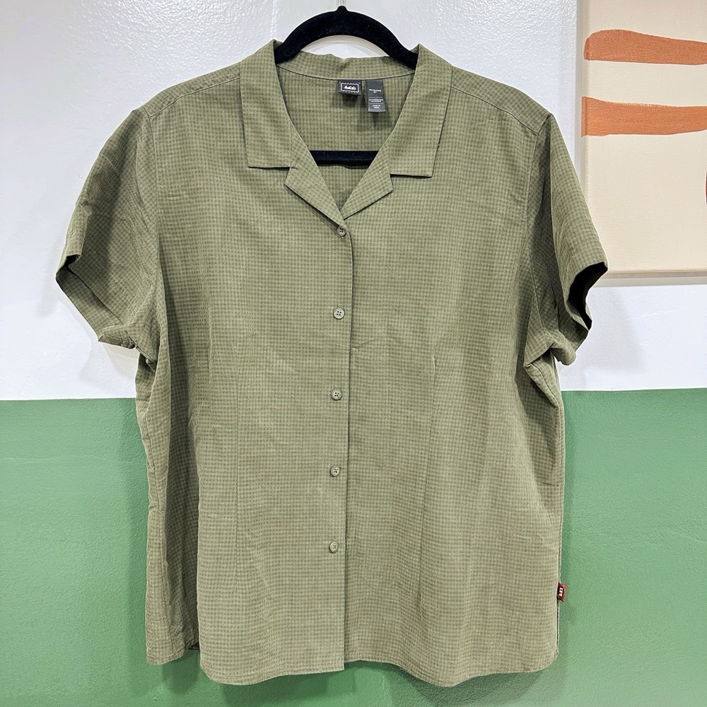 REI Green Short Sleeve Outdoor Camping Hiking Button Down Size XL